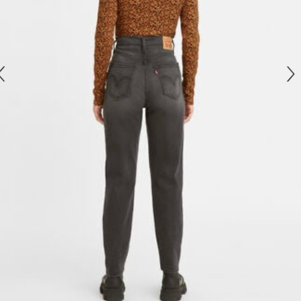 Levi's High-Rise Straight Jeans in Charcoal Gray
